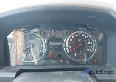 2010 Dodge Ram 1500 Slt/Sport/Trx z USA, uszkodzony, nr VIN 1D7RV1CT4AS119640